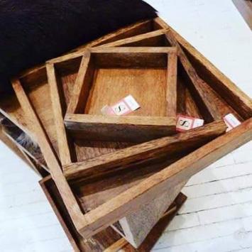 Lot de 3 plateaux en bois de palmier